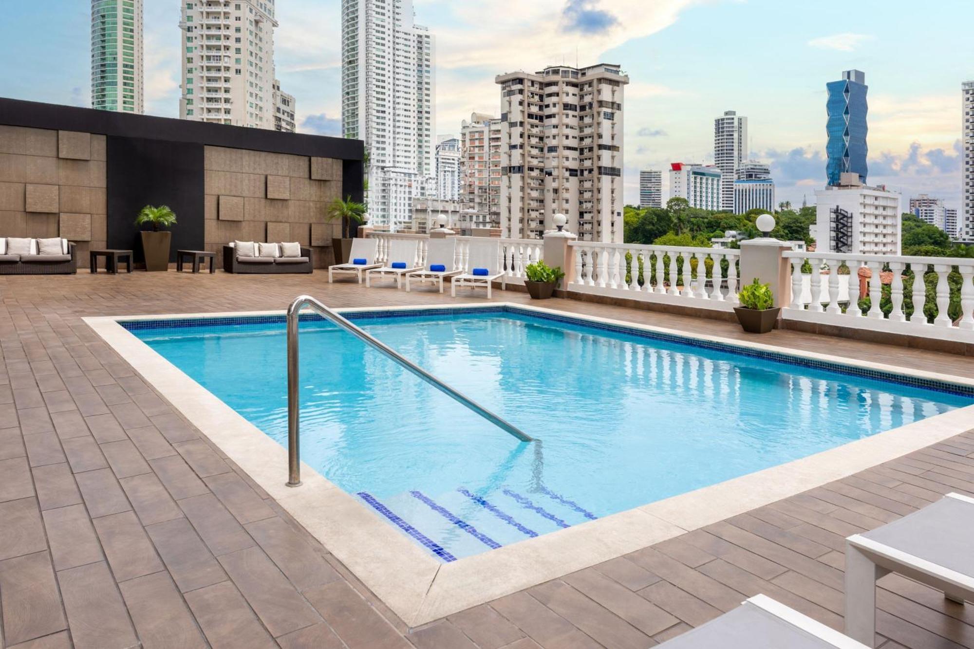 Le Meridien Hotel 5*