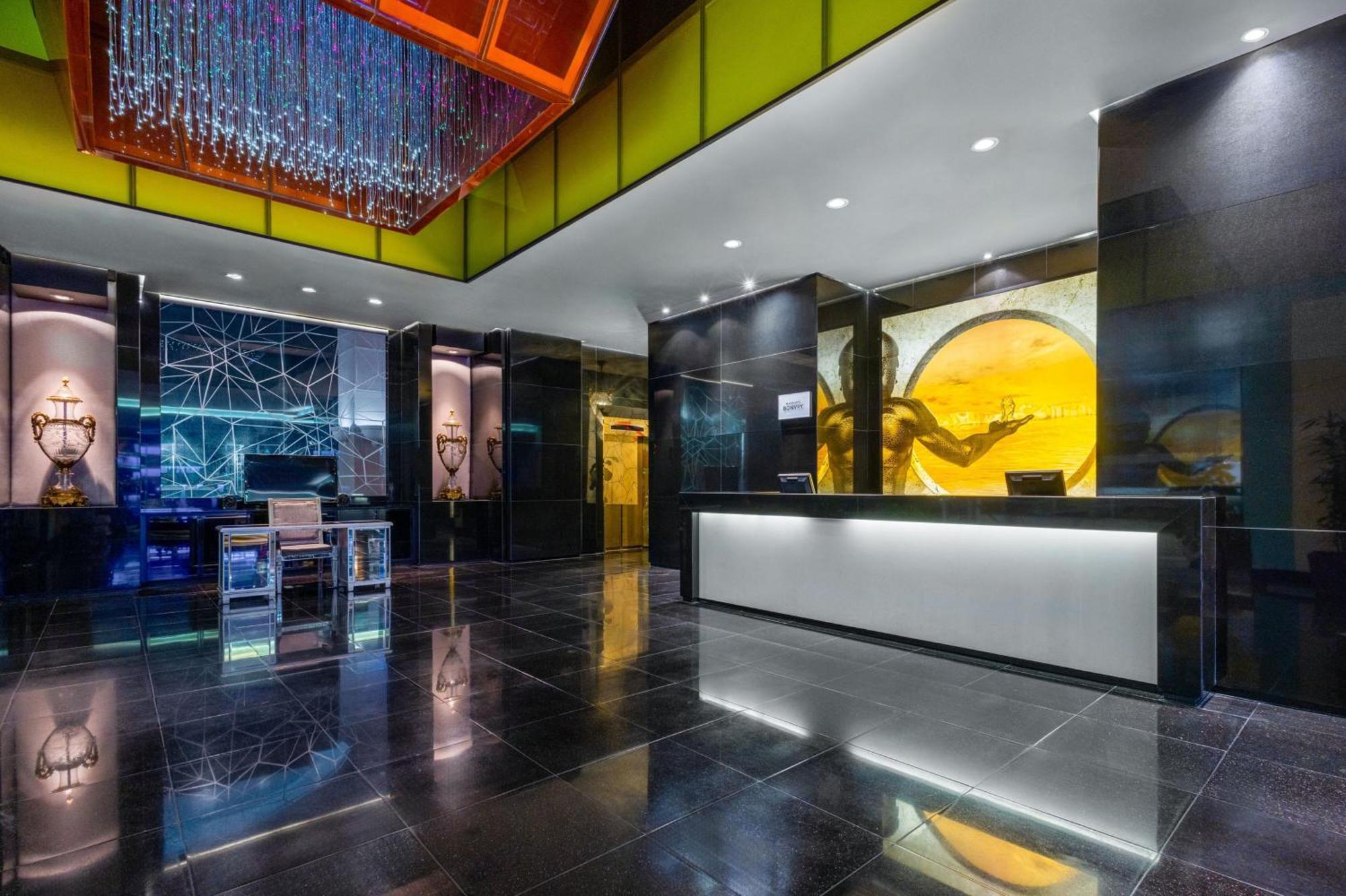 Le Meridien Hotel 5*