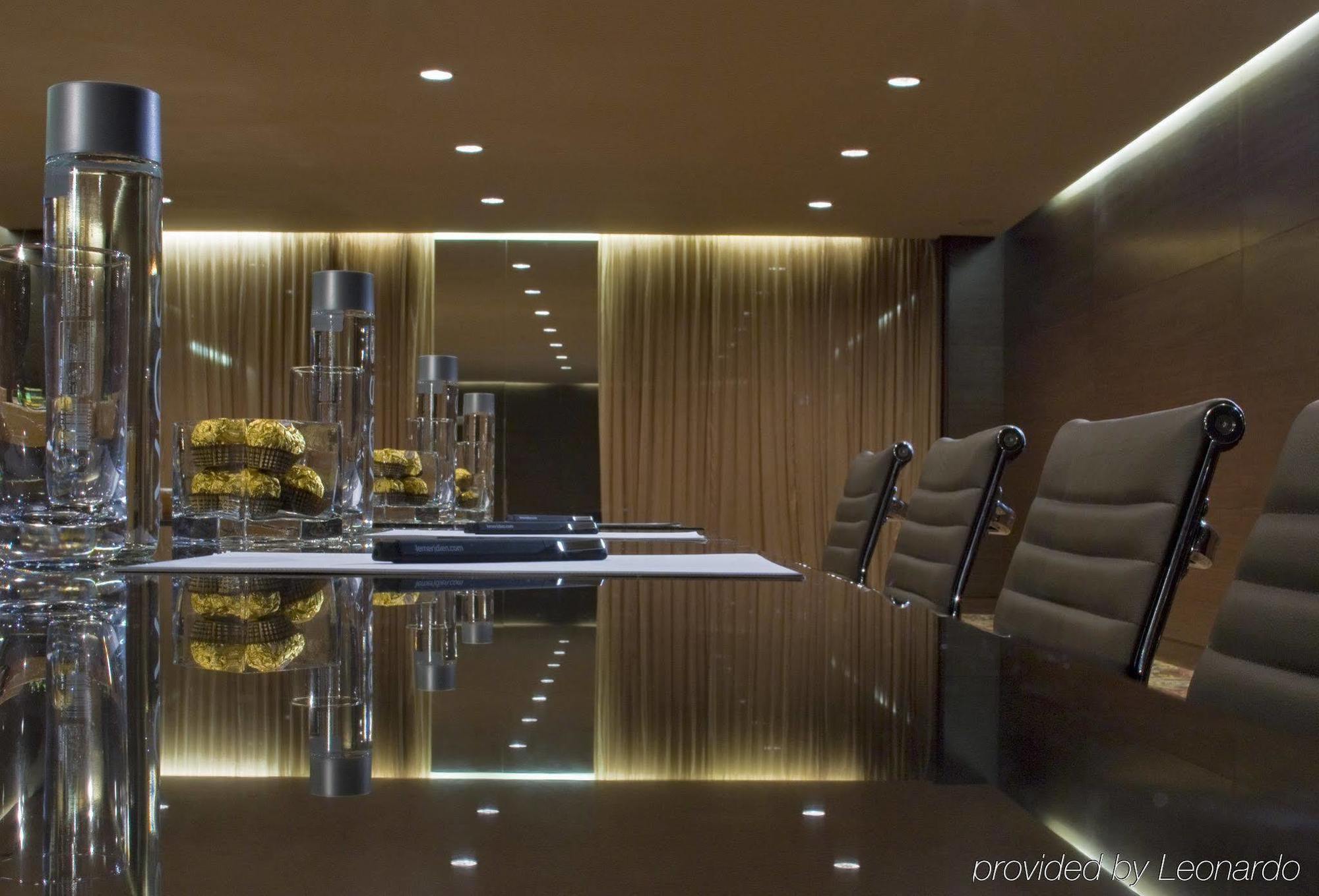 Le Meridien 5*